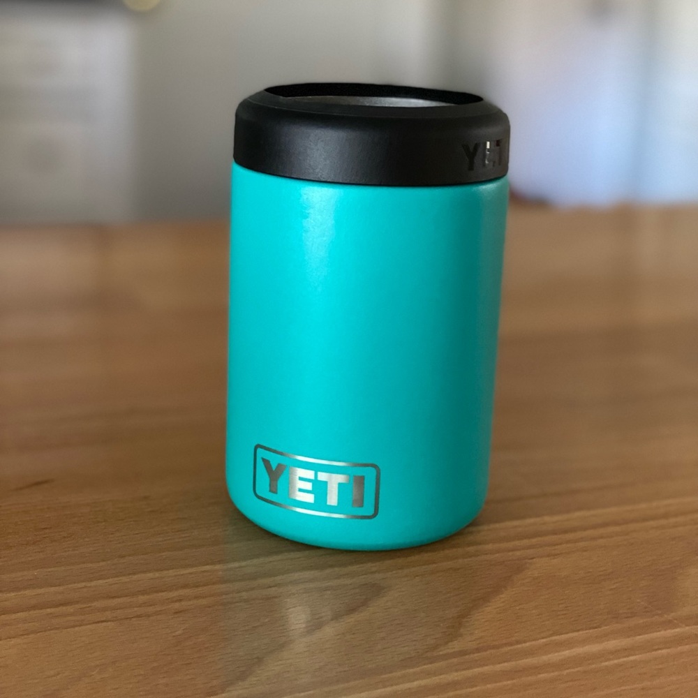 Yeti 12 oz Can Colster — Aquafier Blue